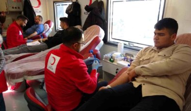 Kızılay Van Bölge Kan Merkezi Kan Bağışı Kampanyası Düzenliyor