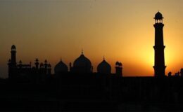 Pakistan Hakkında Bilgiler; Pakistan Bayrağı Anlamı, 2024 Nüfusu, Başkenti, Para Birimi Ve Saat Farkı