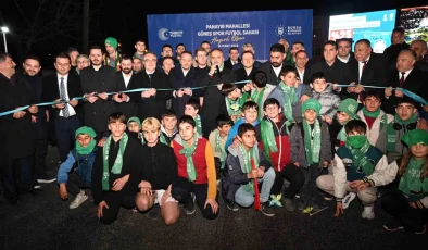 Bursa’da Gençlere Yeni Futbol Tesisi Hizmete Açıldı