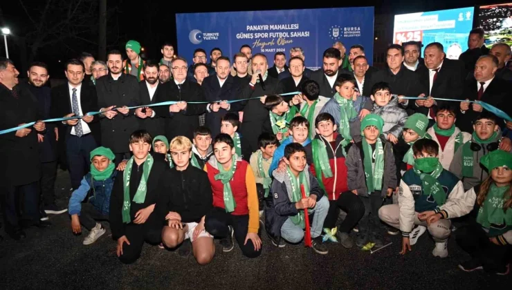 Bursa’da Gençlere Yeni Futbol Tesisi Hizmete Açıldı