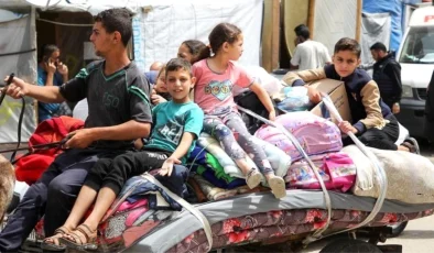 İsrail Refah’a yönelik saldırılarını artırıyor, on binlerce kişiye daha tahliye emri verildi