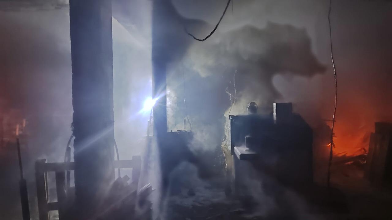 Çanakkale’de palet atölyesinde yangın