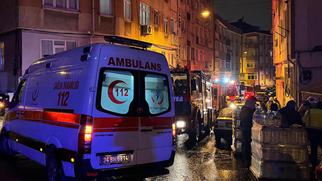 İstanbul’da 4 katlı binada yangın