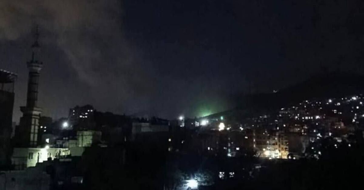 İsrail Şam’a ve Hama’ya saldırı düzenledi